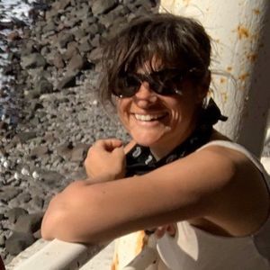 Meet your Posher, Laura jean